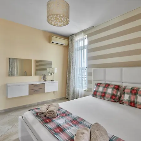 Апартаменты 2bd Flat With Balcony In Flores Garden Complex By Flat Mаnаger *